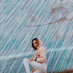 Meet your Posher, Ciara